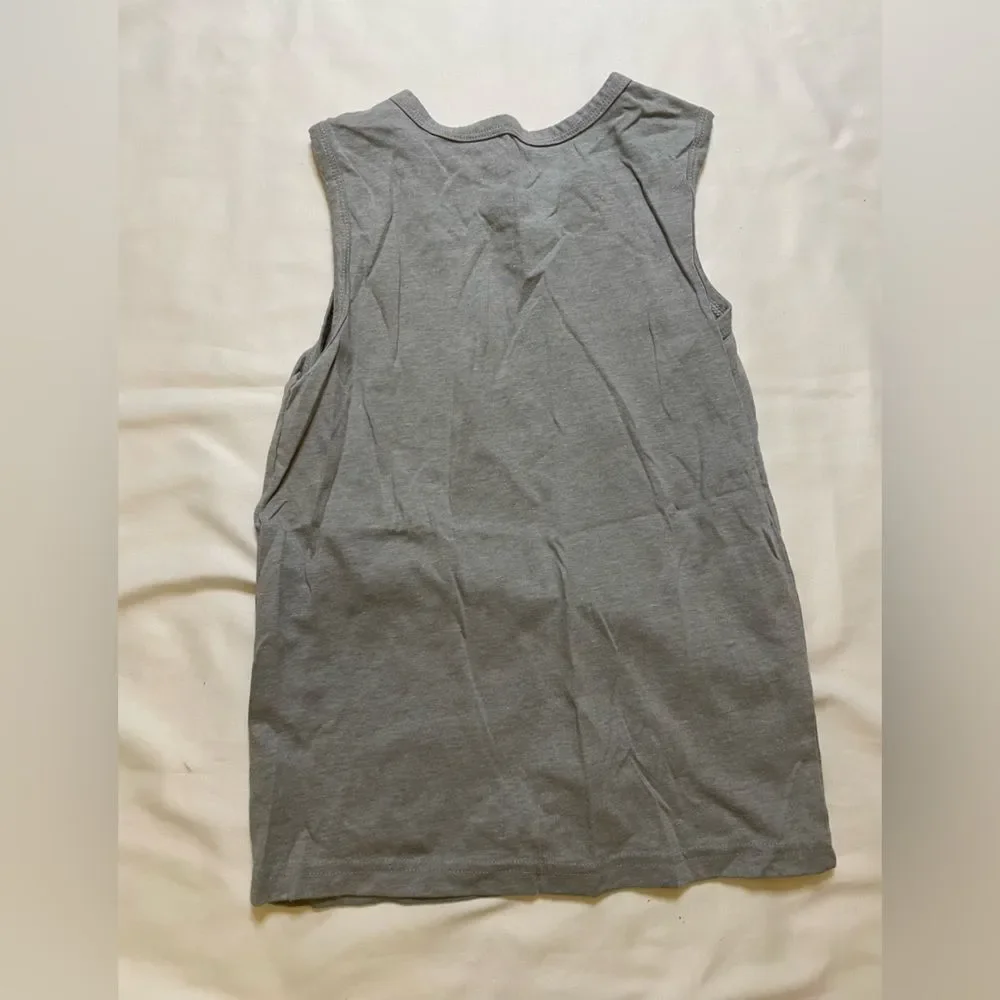 Girls bundle of two Old Navy and wonder nation size medium(8) tank tops
